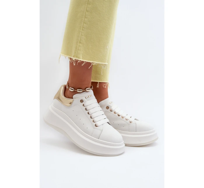 Dámské kožené tenisky model 21650209 Bílé - Goe Dámské kožené tenisky model 21650209 Bílé - Goe