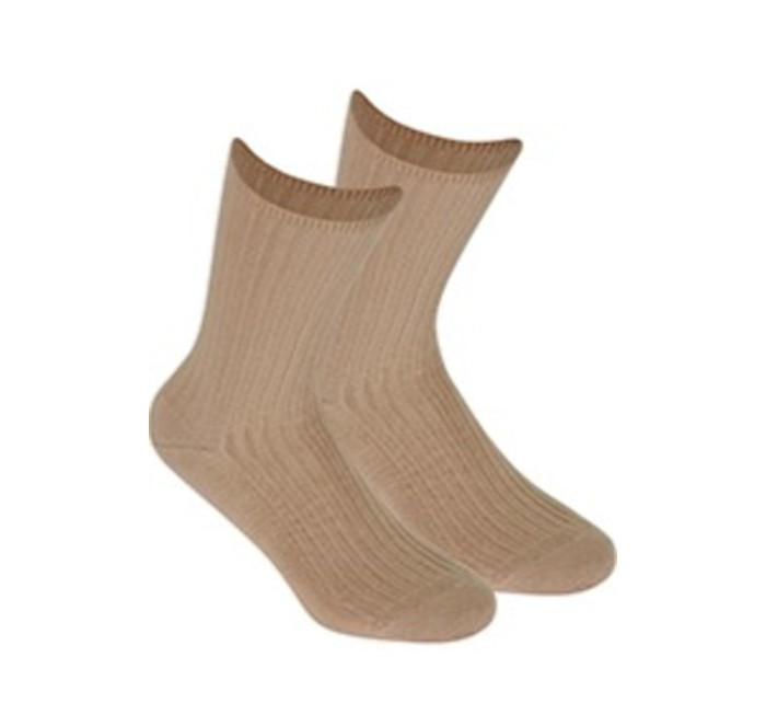 Netlačiace dámske rebrované ponožky W.997