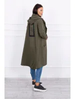 Kaki bunda s kapucňou nadmernej veľkosti