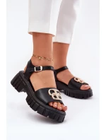 Dámské kožené sandály se zlatým detailem model 21695066 Černé - VINCEZA
