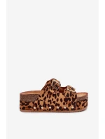 Dámské sandály s přezkami na masivní platformě model 21699152 - Boto