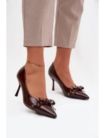 Lakované lodičky s mašlí čokoládové model 21757614 - Boto