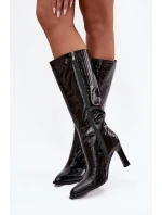 Zdobené Lakované Kozačky Dámské Na Podpatku model 21713951 Černé - D&A