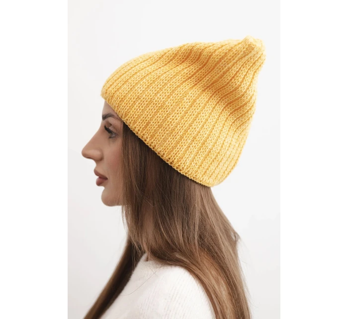 Dámska zimná vlnená čiapka s mačacím strihom z rebrovaného úpletu K419 žltá Dámska zimná vlnená čiapka s mačacím strihom z rebrovaného úpletu K419 žltá