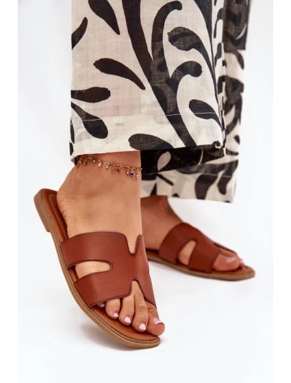 Dámské Ploché Pantofle S Camel model 21704389 - Boto
