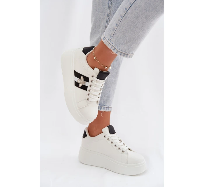 Dámské tenisky na platformě s bílým přívěskem model 21918936 - Boto