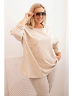 Dámská blůza Plus Size s model 21259096 kapsou a ohrnutým rukávem béžová - K-Fashion