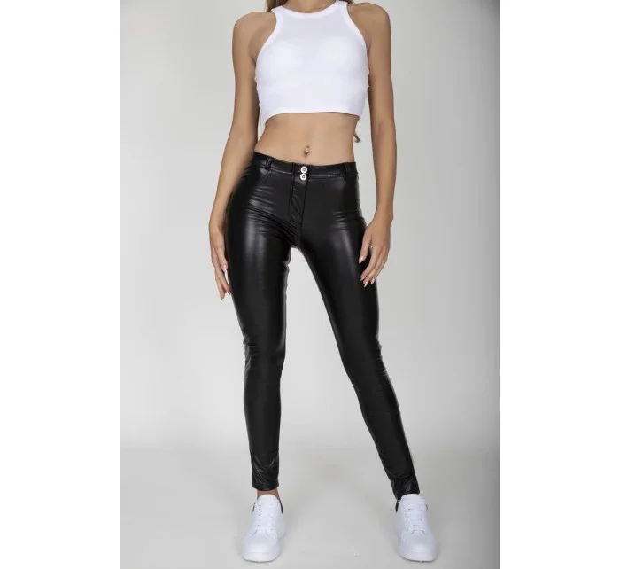 Dámske nohavice Hugz Black Faux Leather Mid Waist - HUGZJEANS Dámske nohavice Hugz Black Faux Leather Mid Waist - HUGZJEANS