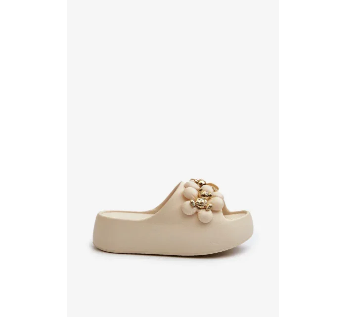 Dámské pěnové pantofle s ozdobami na silné světle béžová model 20455574 - Kesi