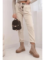 Dámské kalhoty z viskózy s model 21774715 páskem béžové - K-Fashion Dámské kalhoty z viskózy s model 21774715 páskem béžové - K-Fashion