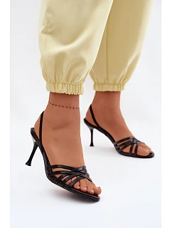 Sandále na podpätku model 227449 Krok vo veľkom štýle
