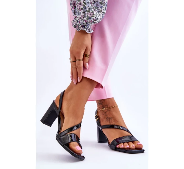 Dámské lakované sandály na podpatku Černá Carrie Dámské lakované sandály na podpatku Černá Carrie