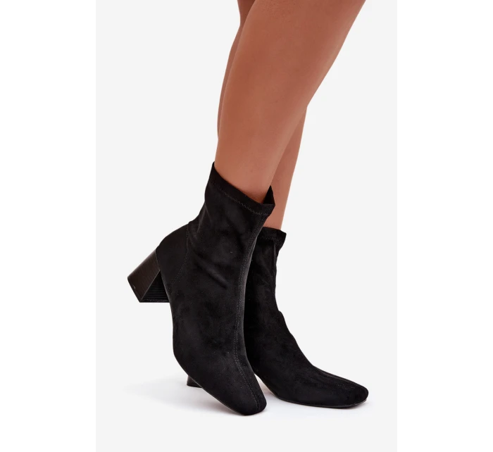 Dámské kotníkové boty na podpatku z eko semiše Olianne