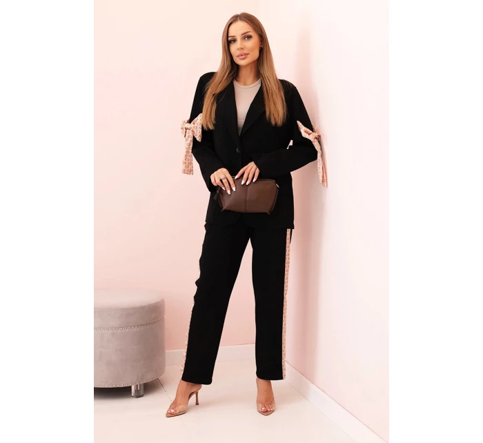 Dámska súprava z viskózy - sako s klopami a nohavice s lamelami čierne
