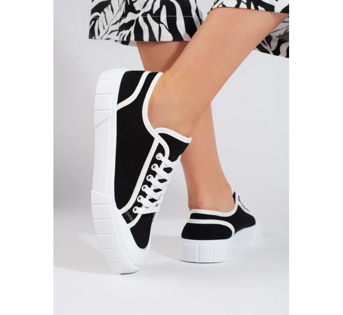 Praktické čierne tenisky pre ženy bez podpätku