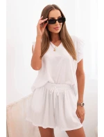 Dámský komplet z model 21214029 blůza s volánky a krátké šortky bílý - K-Fashion Dámský komplet z model 21214029 blůza s volánky a krátké šortky bílý - K-Fashion