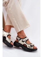 Dámské kožené sandály se suchým zipem model 21696030 zlaté - Artiker