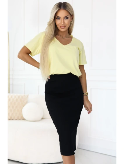 667-1 Priliehavá midi sukňa s vysokým pásom - čierna