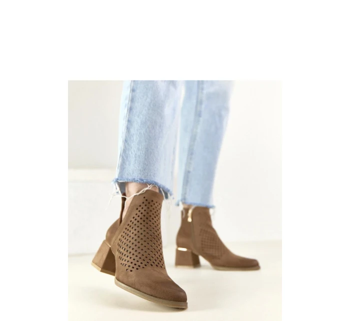 Topánky na podpätku model 224953 Solea