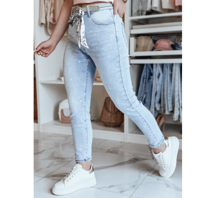 Dámské džínové kalhoty slim fit střihu s páskem blue Dstreet model 21984768 - FashionStreet Dámské džínové kalhoty slim fit střihu s páskem blue Dstreet model 21984768 - FashionStreet