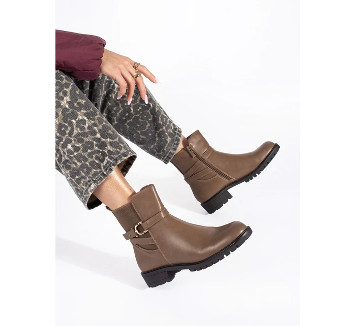 Exkluzívne hnedé dámske členkové topánky na širokom podpätku Exkluzívne hnedé dámske členkové topánky na širokom podpätku