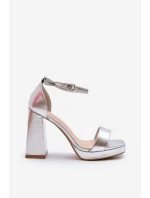 Modne Zamszowe Sandałki Na Kwadratowym Obcasie Srebrne Merila Modne Zamszowe Sandałki Na Kwadratowym Obcasie Srebrne Merila