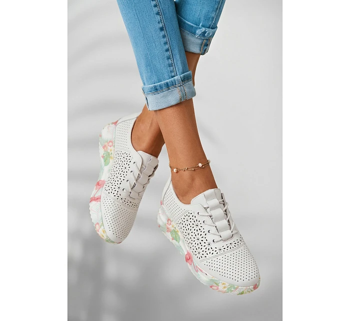 Kožené otevřené dámské polobotky bílé model 22069504 - Boto