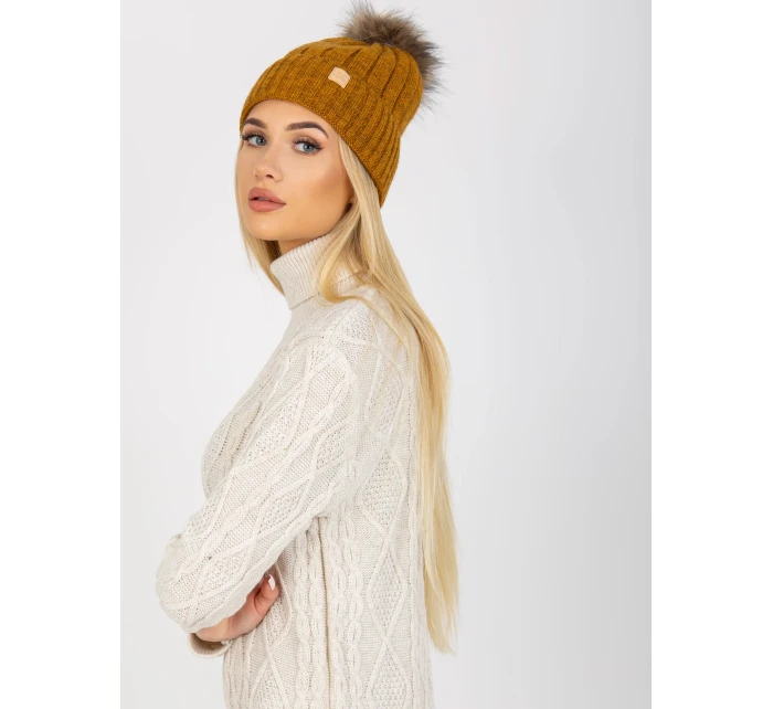 Dámská čepice JK CZ model 14838324 tmavě žlutá - FPrice Dámská čepice JK CZ model 14838324 tmavě žlutá - FPrice