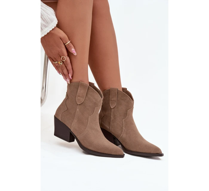 Nazouvací dámské kovbojky z přírodního semiše béžové model 21713721 - Boto Nazouvací dámské kovbojky z přírodního semiše béžové model 21713721 - Boto