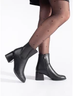 Pohodlné dámske čierne členkové topánky so širokým podpätkom Pohodlné dámske čierne členkové topánky so širokým podpätkom