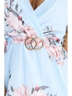 468-3 PATRIZIA šaty s obálkovým výstrihom, opaskom a krátkymi rukávmi - MODRÁ S RŮŽOU 468-3 PATRIZIA šaty s obálkovým výstrihom, opaskom a krátkymi rukávmi - MODRÁ S RŮŽOU