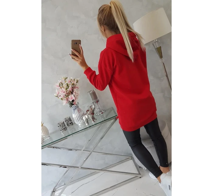 Mikina s kapucňou a nášivkami červená