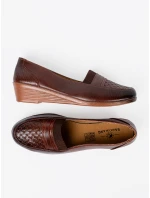 Módne dámske hnedé topánky na klinoch Módne dámske hnedé topánky na klinoch