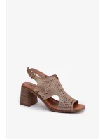 Sandále na podpätku model 211364 Krok vo veľkom štýle Sandále na podpätku model 211364 Krok vo veľkom štýle
