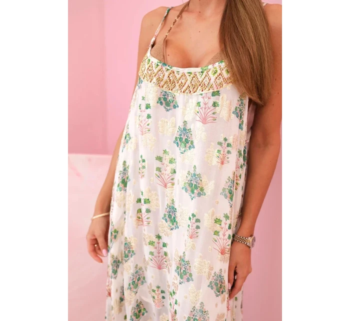 Dámské šaty na ramínka ze světlé viskózy s volánem korálový