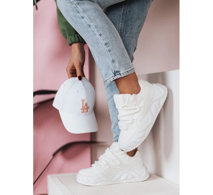 Dámské tenisky na platformě white Dstreet model 21984035 - FashionStreet