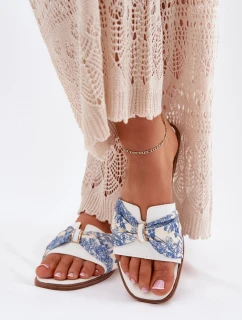 Dámské Pantofle Na Plochém Podpatku S Mašlí Bílé model 21702412 - Boto