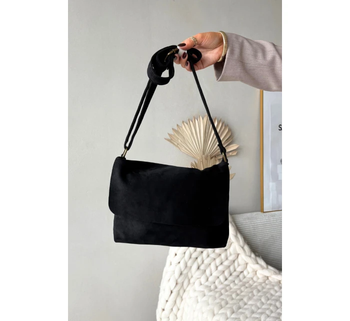 Kabelka poštovní taška z eko semiše černá Carenza