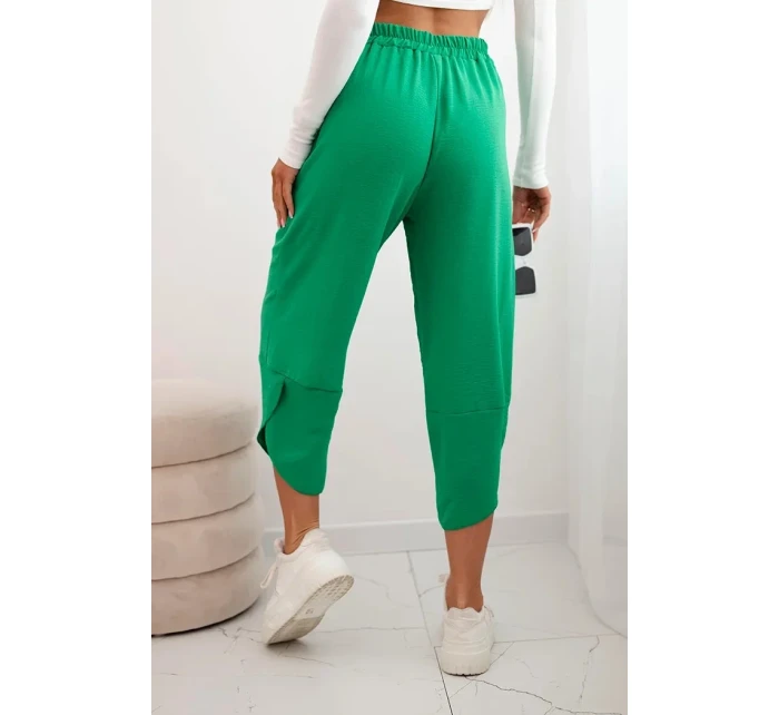 Nohavice so širokými nohavicami a vreckami zelené Nohavice so širokými nohavicami a vreckami zelené