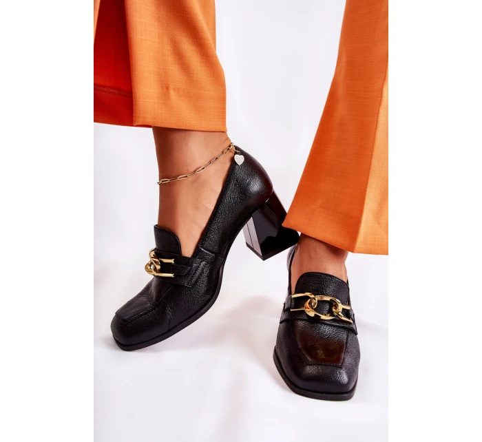 Kožené lodičky s řetízkem model 21592777 Black - Laura Messi