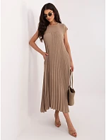 Sukienka IT SK model 22048641 ciemny bezowy - FPrice