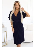 607-3 Plisované midi šaty LYRA s obálkovým výstrihom a širokým opaskom - ZELENÉ 607-3 Plisované midi šaty LYRA s obálkovým výstrihom a širokým opaskom - ZELENÉ