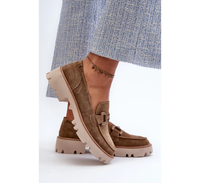 Dámské semišové mokasíny s ozdobou D&A model 21660216 hnědé - S.Barski Dámské semišové mokasíny s ozdobou D&A model 21660216 hnědé - S.Barski