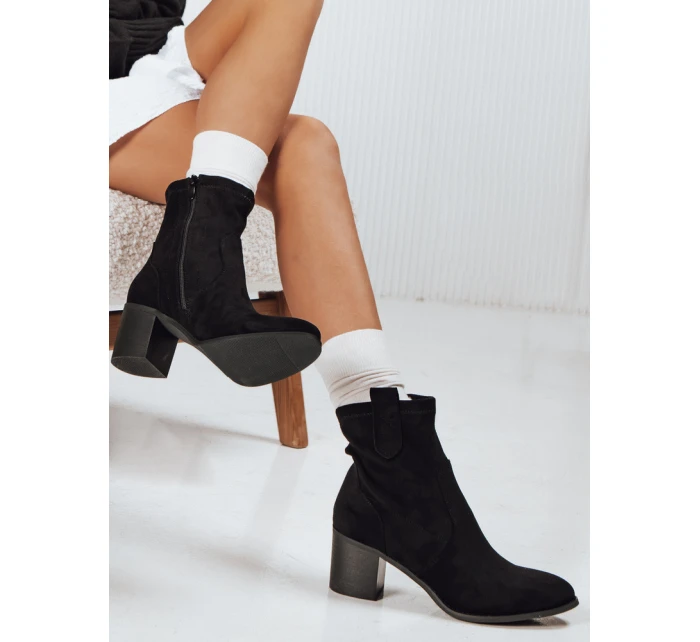 Dámské semišové kozačky na podpatku černé Dstreet model 21993779 - FashionStreet