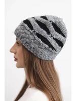 Dámska zimná čiapka z vlny v hrubom úplete a pruhoch K465 sivá + čierna Dámska zimná čiapka z vlny v hrubom úplete a pruhoch K465 sivá + čierna
