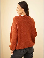 Dámský svetr s ozdobným detailem u výstřihu model 22540848 - K-Fashion Dámský svetr s ozdobným detailem u výstřihu model 22540848 - K-Fashion