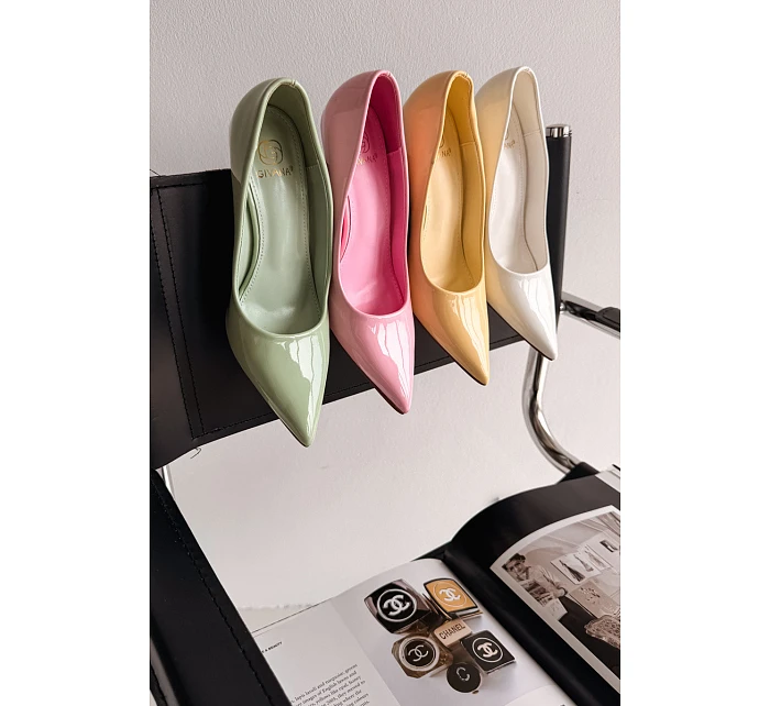 Klasické lakované lodičky z imitace kůže Zelené model 22092155 - Boto