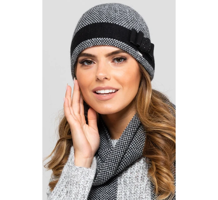 Dámska čiapka Katalonia čiernobiela - Kamea Dámska čiapka Katalonia čiernobiela - Kamea