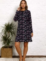 Dámska nočná košeľa K13023 tm. modrá s plameniakmi - La Penna