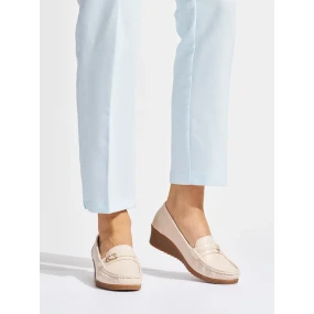 Exkluzívne hnedé dámske mokasíny na klin